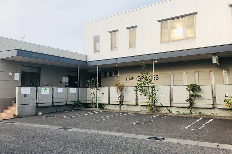 店の外観